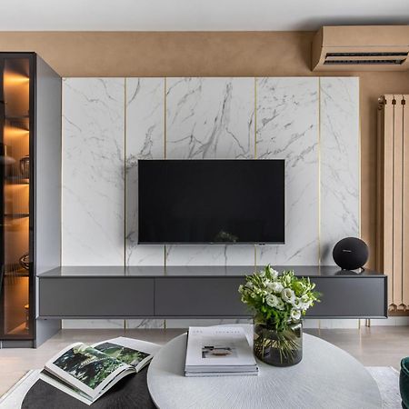 Urbanstay Suites - Prime Location Designer Suite Bucharest Luaran gambar